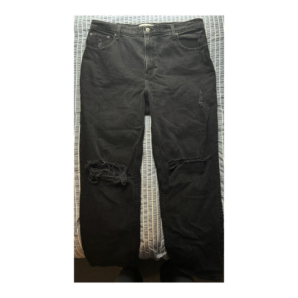 Abercrombie & Fitch Black 90s Ultra High Rise Straight Jean